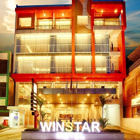 Winstar Hotel Пеканбару Екстериор снимка