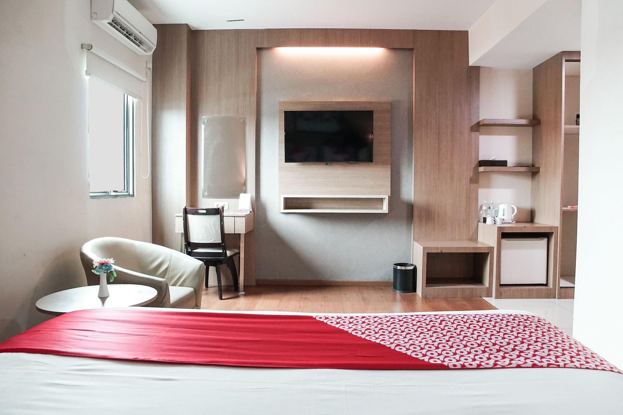 Winstar Hotel Пеканбару Екстериор снимка