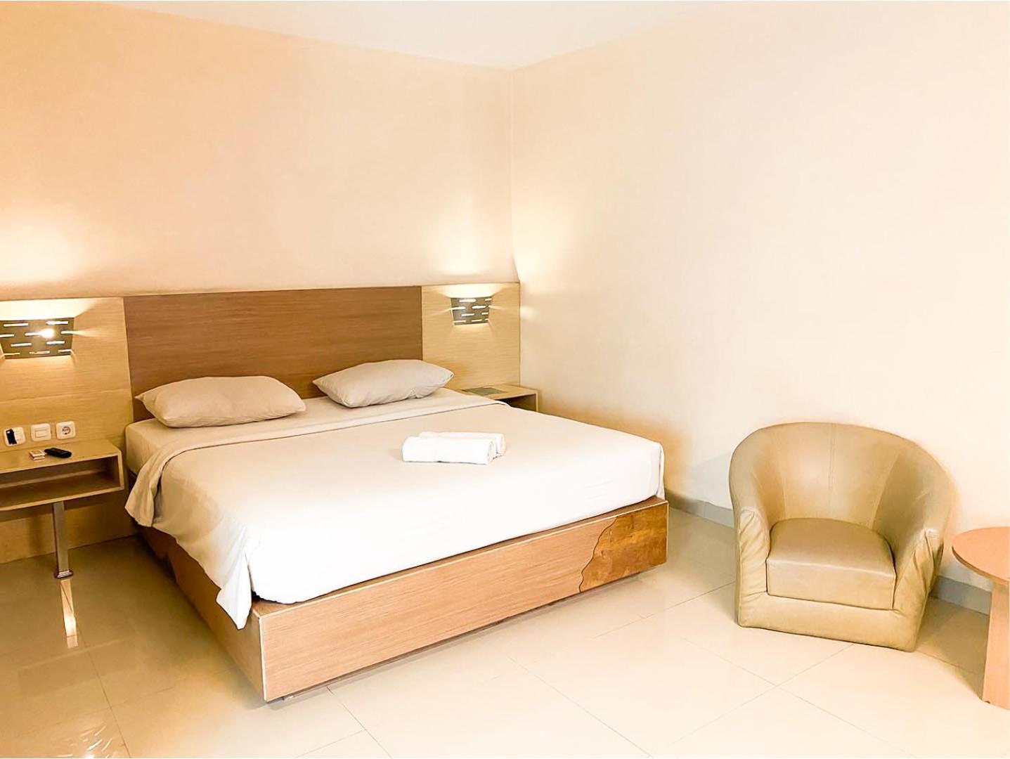 Winstar Hotel Пеканбару Екстериор снимка