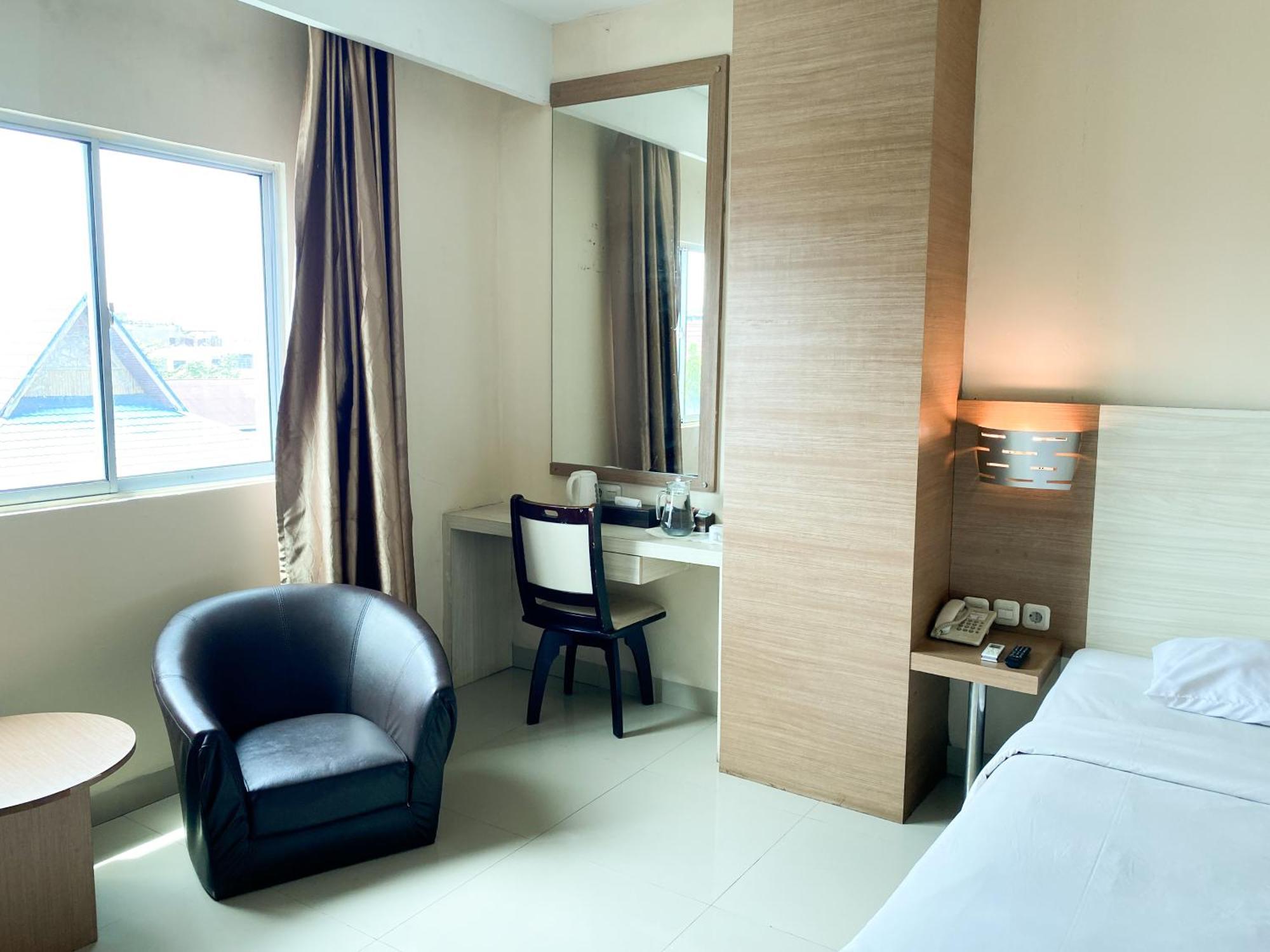 Winstar Hotel Пеканбару Екстериор снимка