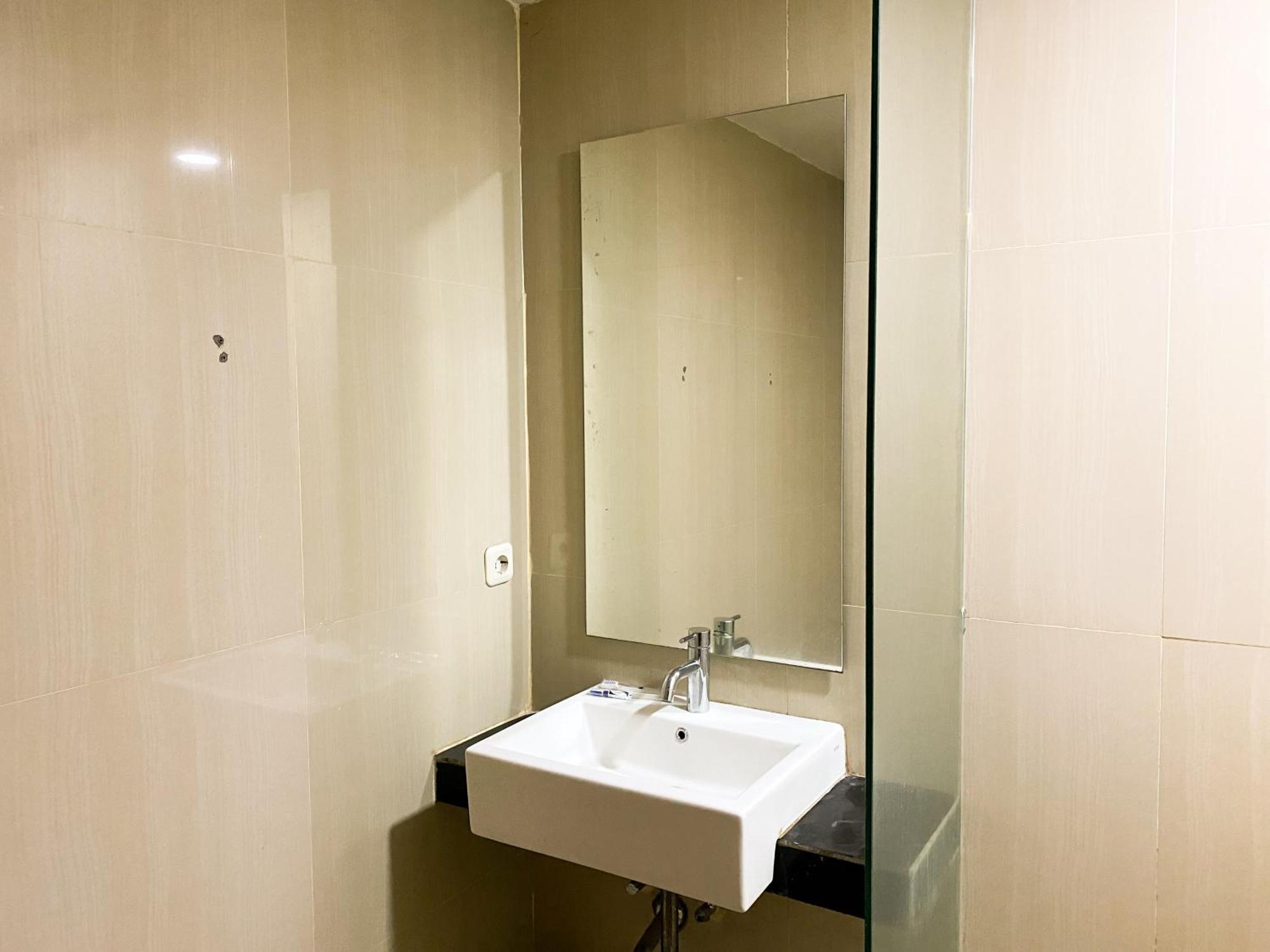 Winstar Hotel Пеканбару Екстериор снимка