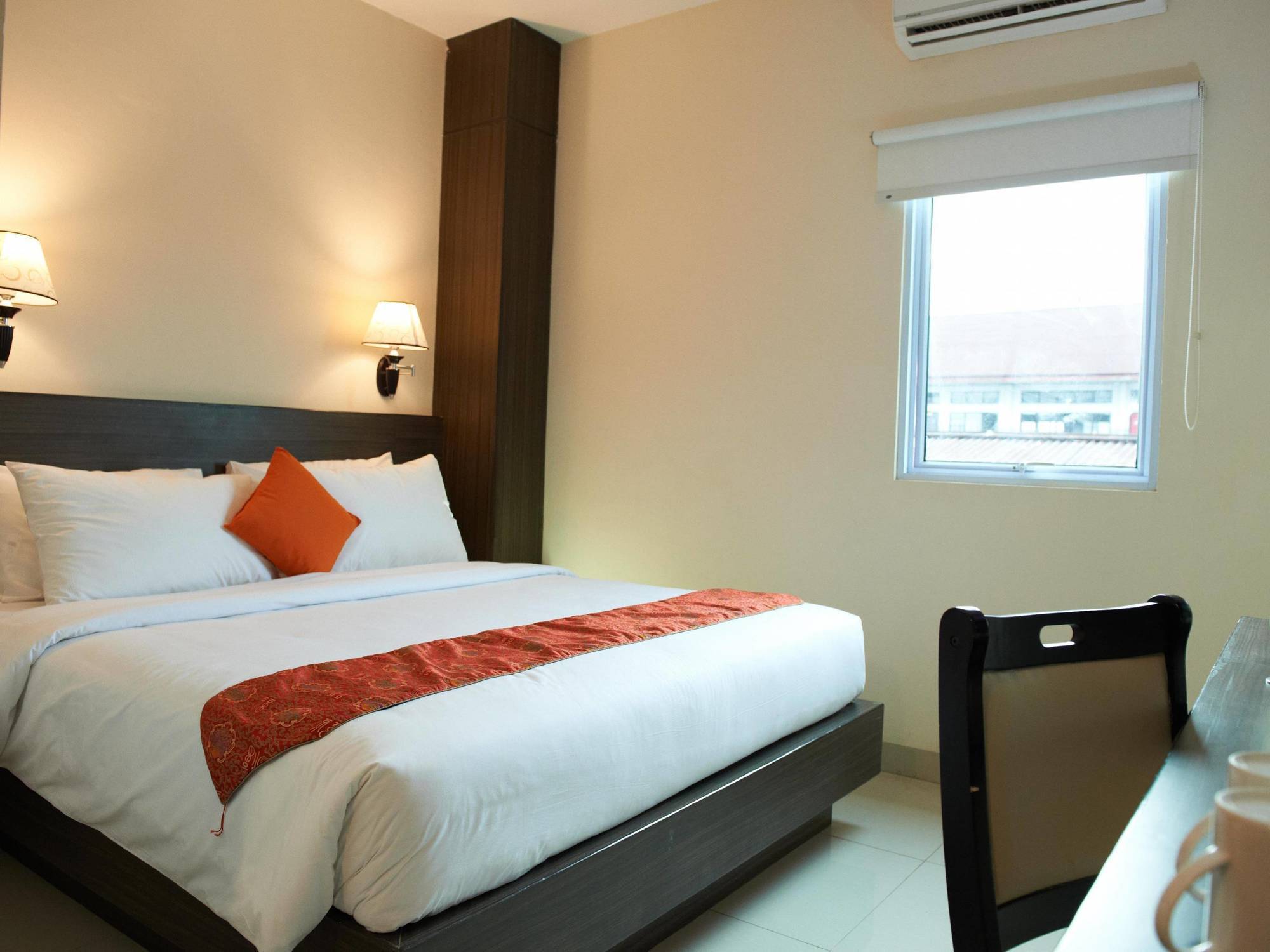 Winstar Hotel Пеканбару Екстериор снимка